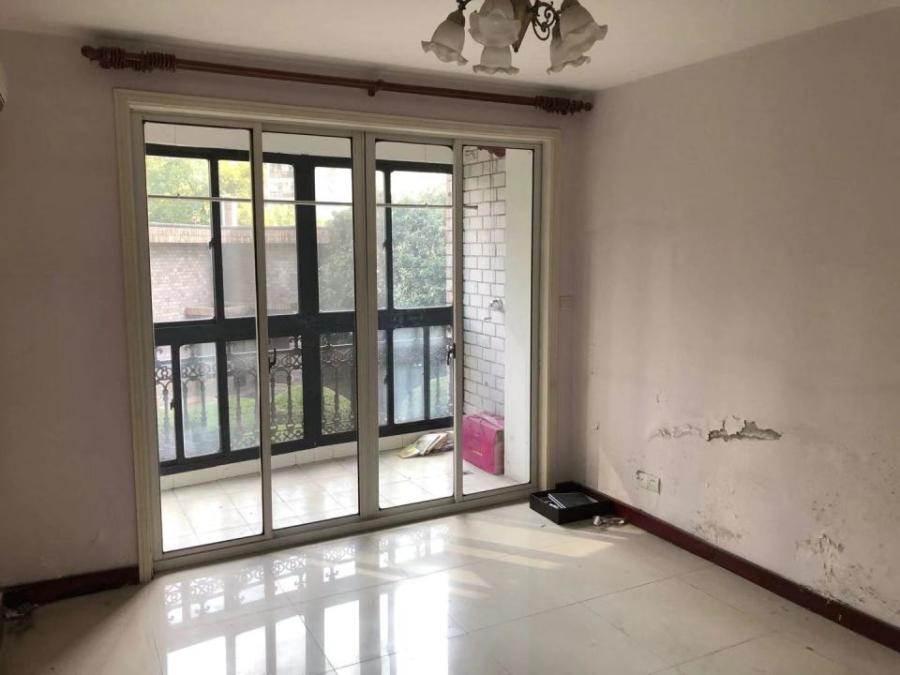 上海市长宁区罗马花园4栋2F 