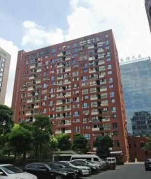 上海市嘉定区水晶公馆15栋9F 