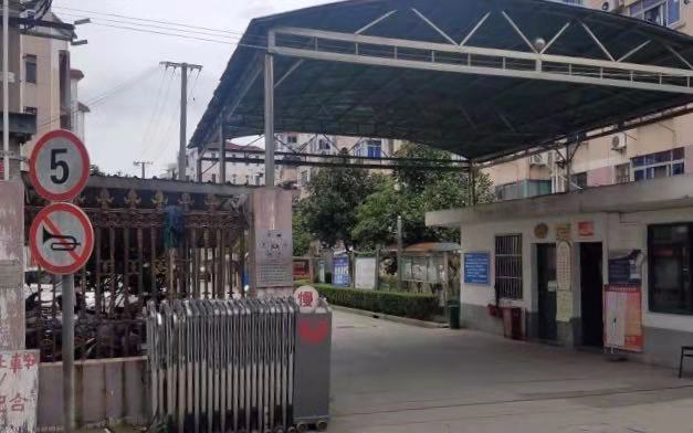 上海市青浦区万寿新村132栋2F 