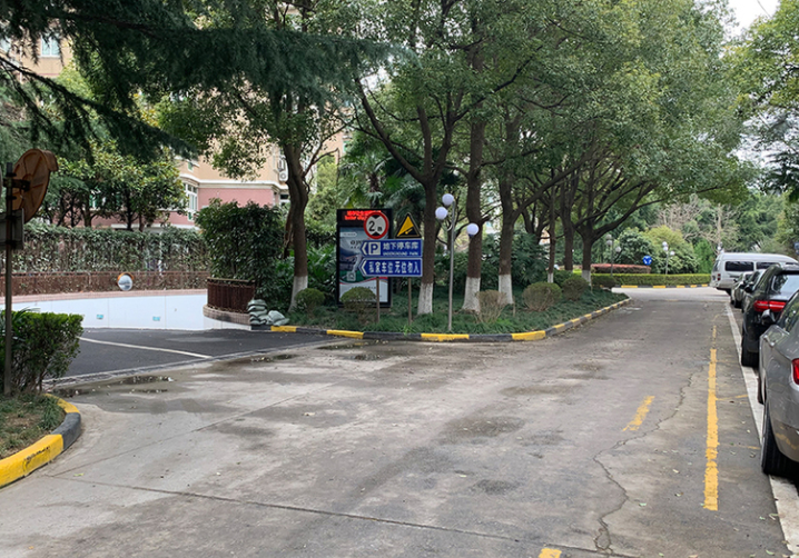 上海市闵行区金俊苑 5栋1F 