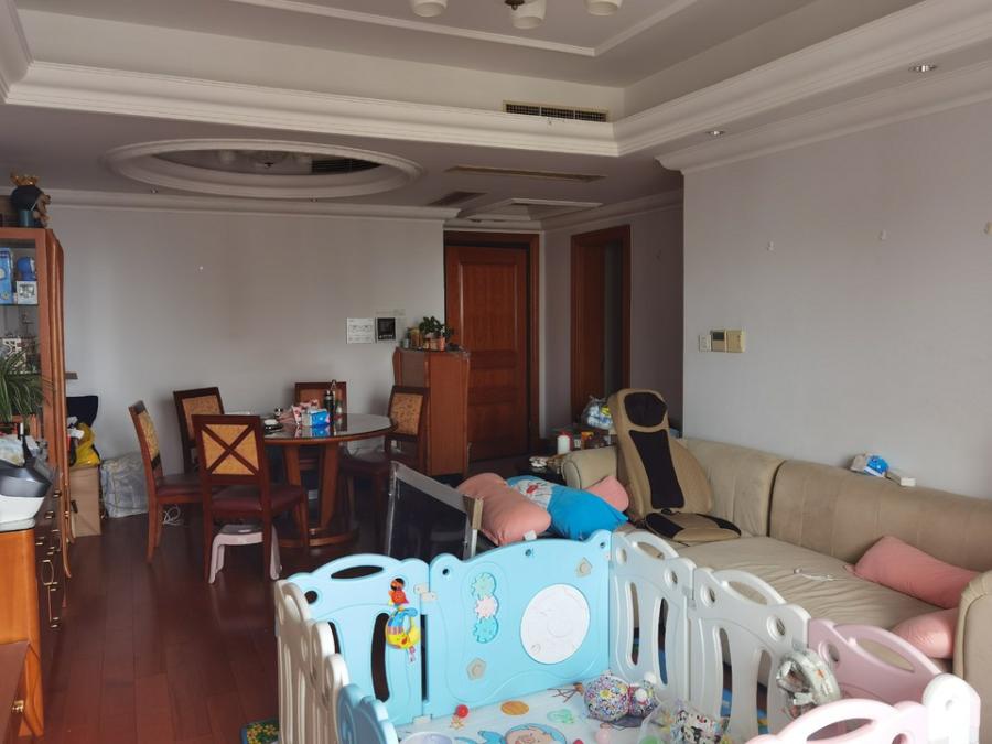 上海市徐汇区徐汇苑9栋16F 