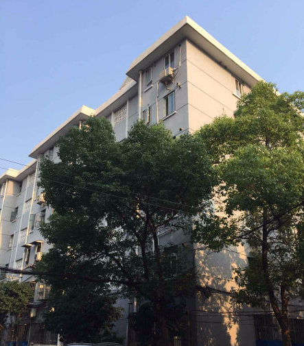 上海市宝山区逸仙小区98栋2F 