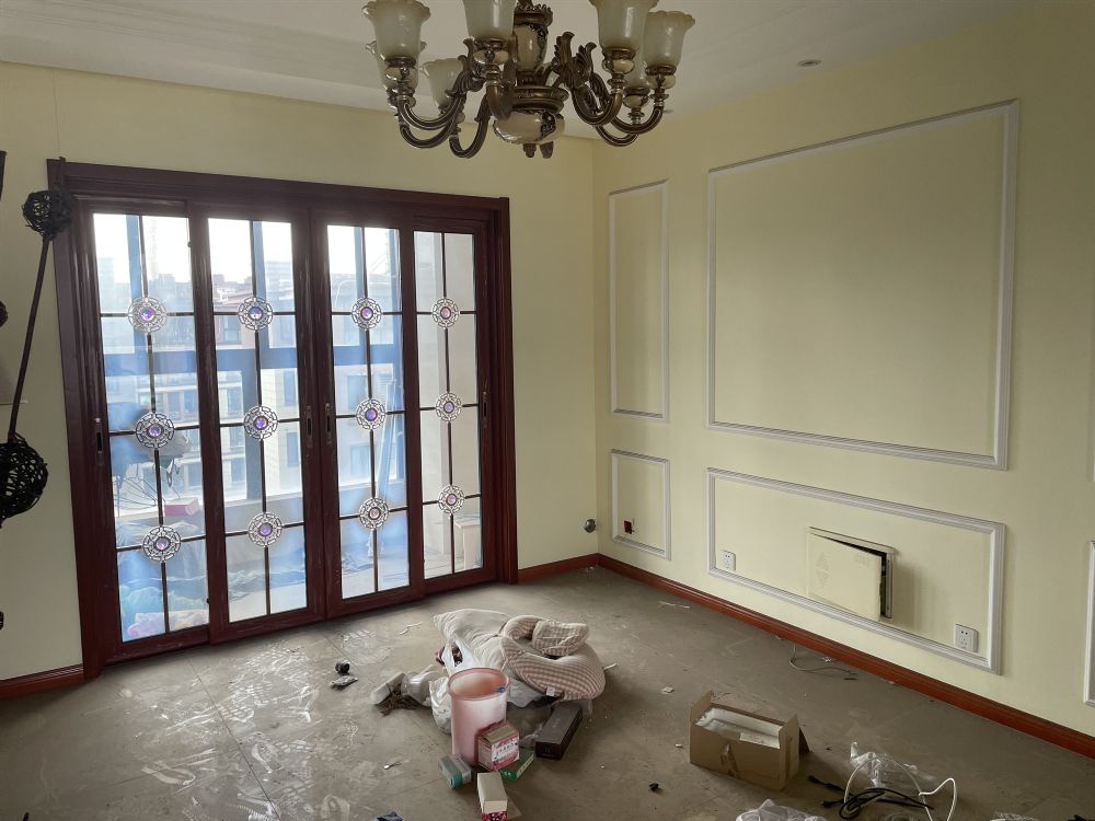 上海市宝山区新城昱翠湾38栋7F 