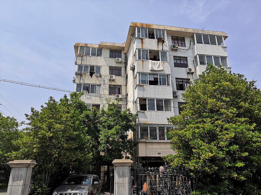 上海市嘉定区迎园新村100栋2F 