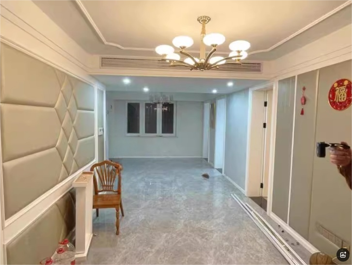 上海市浦东新区听潮五村89栋2F 