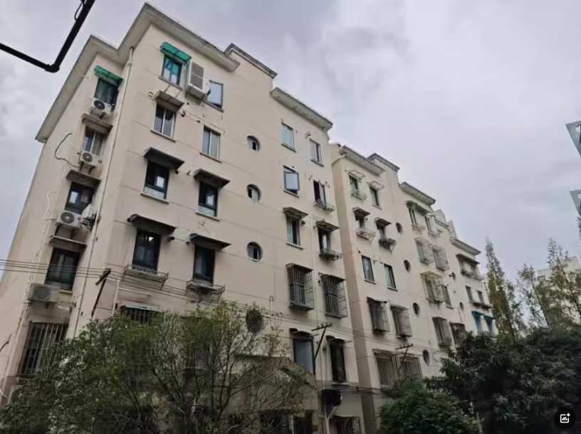 上海市静安区绿苑15栋1F 