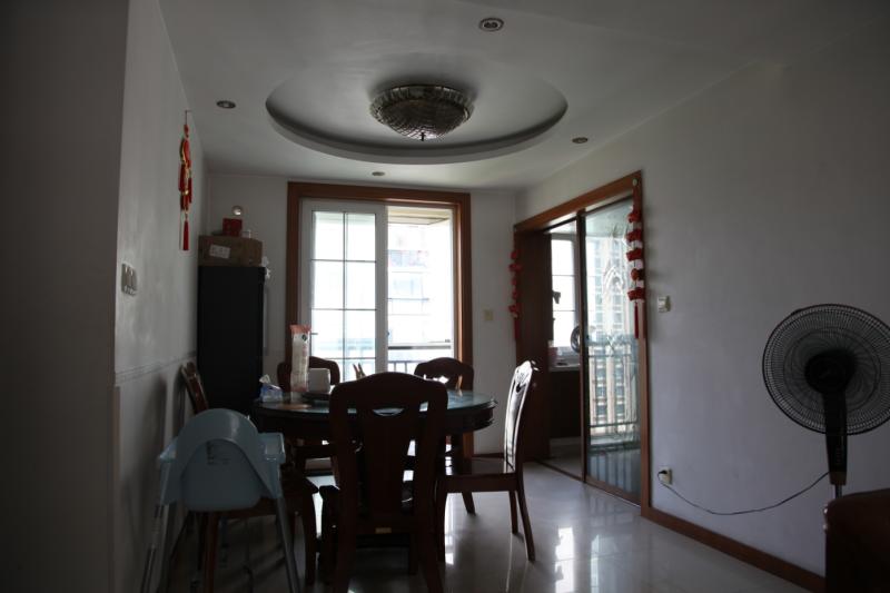 上海市闵行区碧林湾95栋9F 