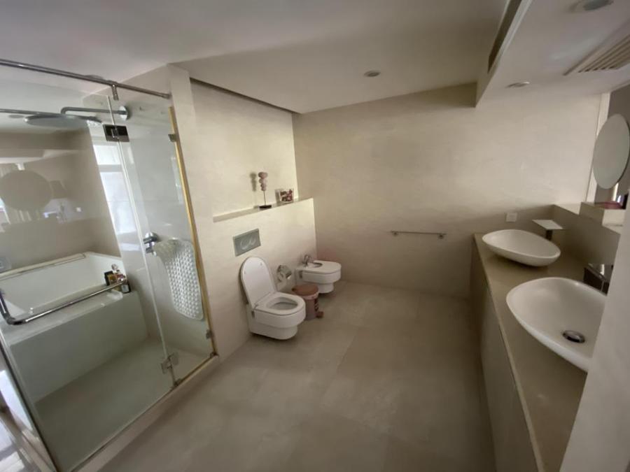 上海市闵行区虹桥金斯花园67栋1F 