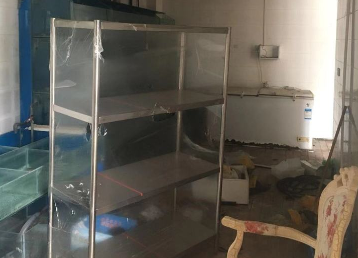 上海市浦东新区咸塘小镇商业步行街沪南路5471弄104-115栋 