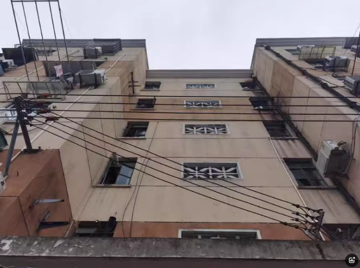 上海市杨浦区大连西路26弄小区5栋5F 