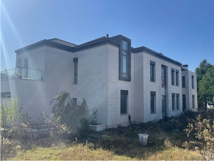 上海市闵行区金臣别墅69栋全幢 