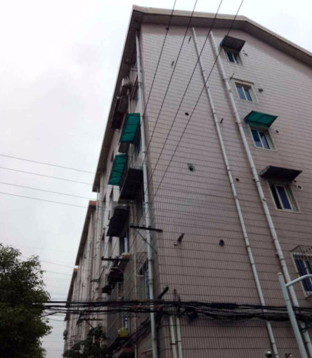 上海市宝山区共富四村46栋3F 