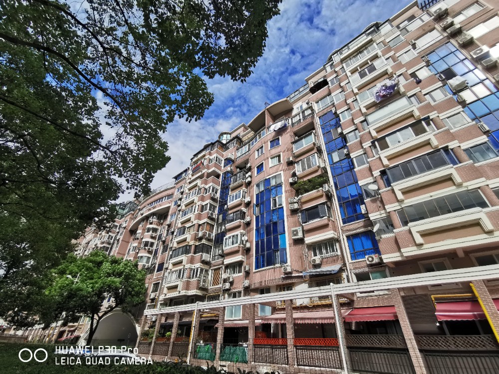 上海市长宁区里昂花园1栋9F及地下车库 