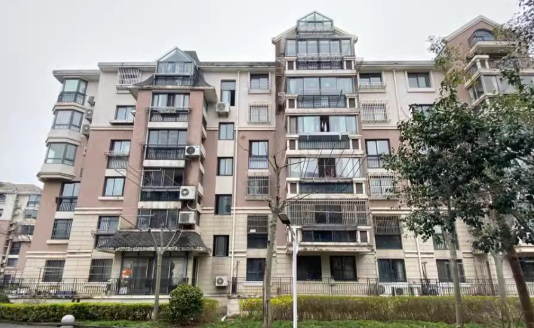 上海市嘉定区复华城市花园紫金里59栋2F 