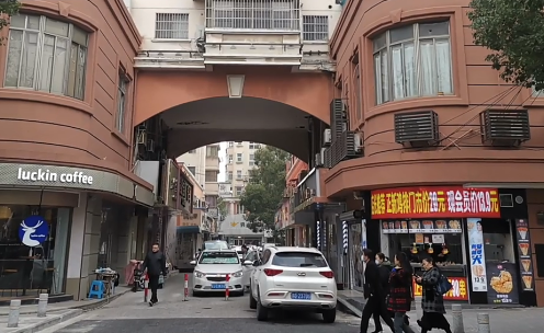 上海市奉贤区南中新村2栋5F 