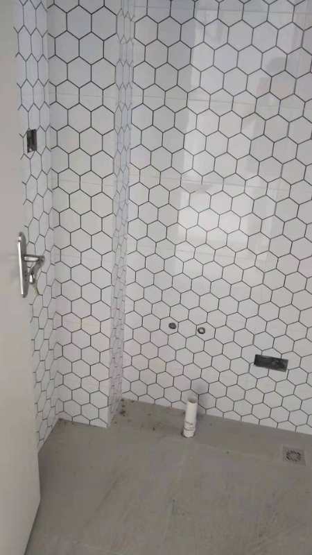 上海市浦东新区磐达华庭20栋2F 