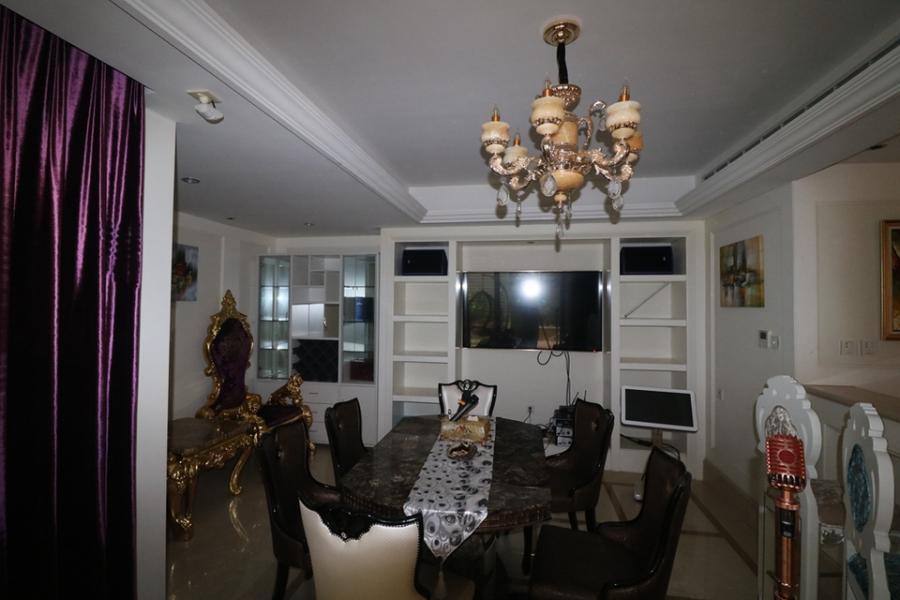 上海市浦东新区仁恒森兰雅苑32栋1F 