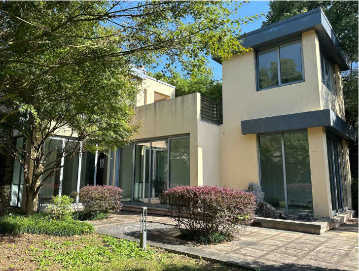 上海市松江区中凯曼荼园佘山镇2380栋全幢 