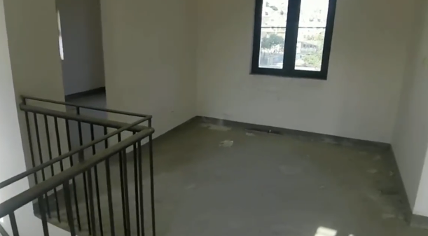 上海市奉贤区阳光海岸100栋  