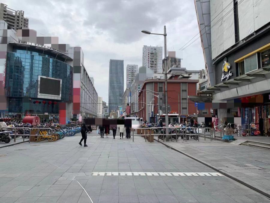 上海市静安区新金浦时尚服装市场七浦路258栋1F 