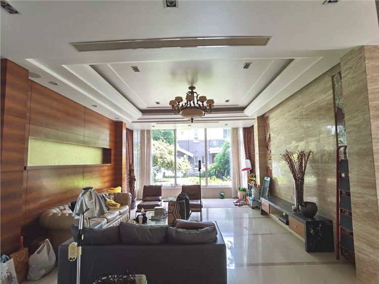 上海市闵行区明泉旖和园34栋全幢 