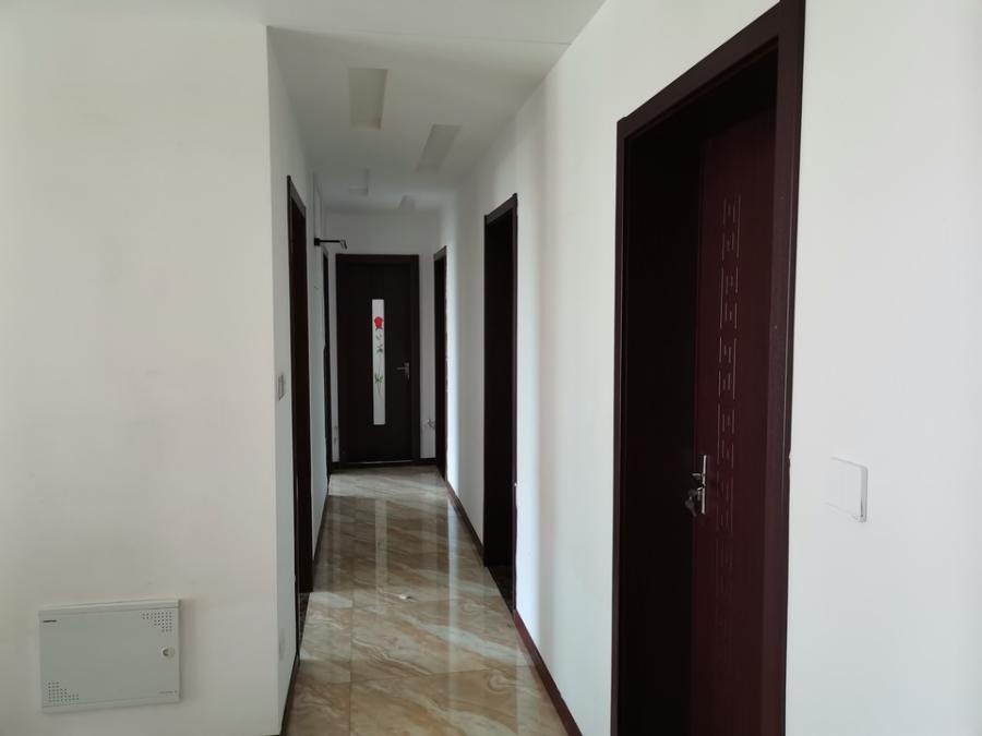 上海市闵行区嘉怡水岸3栋6F 