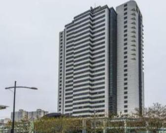 上海市徐汇区之俊大厦1223栋1F及五套车位 