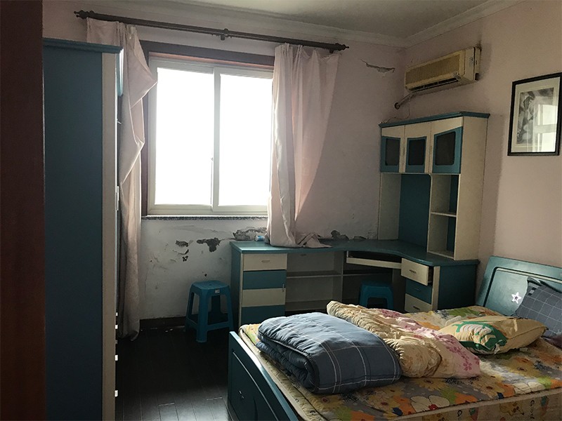 上海市奉贤区锦苑花园3栋5F 