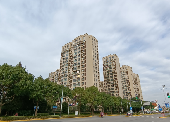 上海市金山区君逸公馆27栋16F 