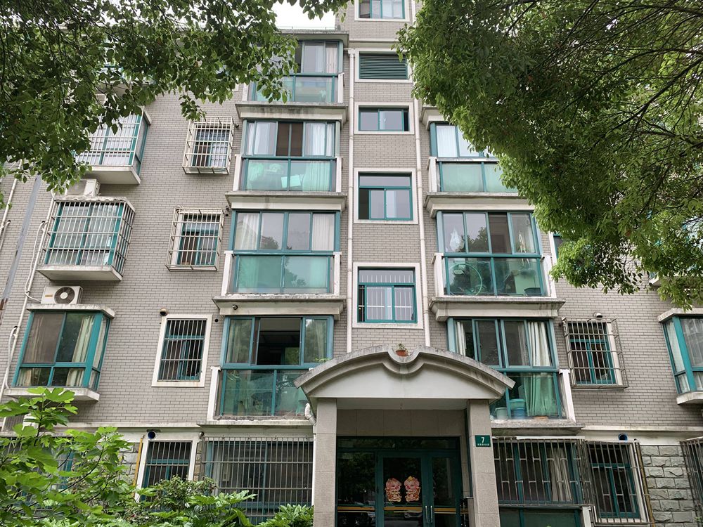 上海市宝山区万临家园7栋5F 