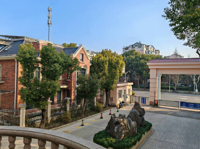 上海市浦东新区绿苑别墅8栋全幢 