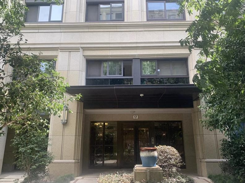 上海市普陀区上河湾17栋12F及地下1F车位 