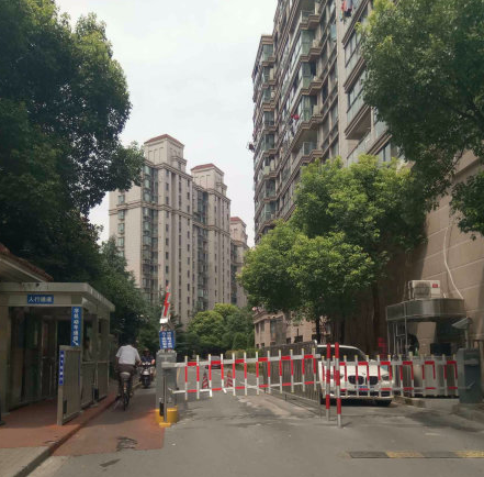 上海市宝山区宝宸怡景园78栋2F及地下1F车位 