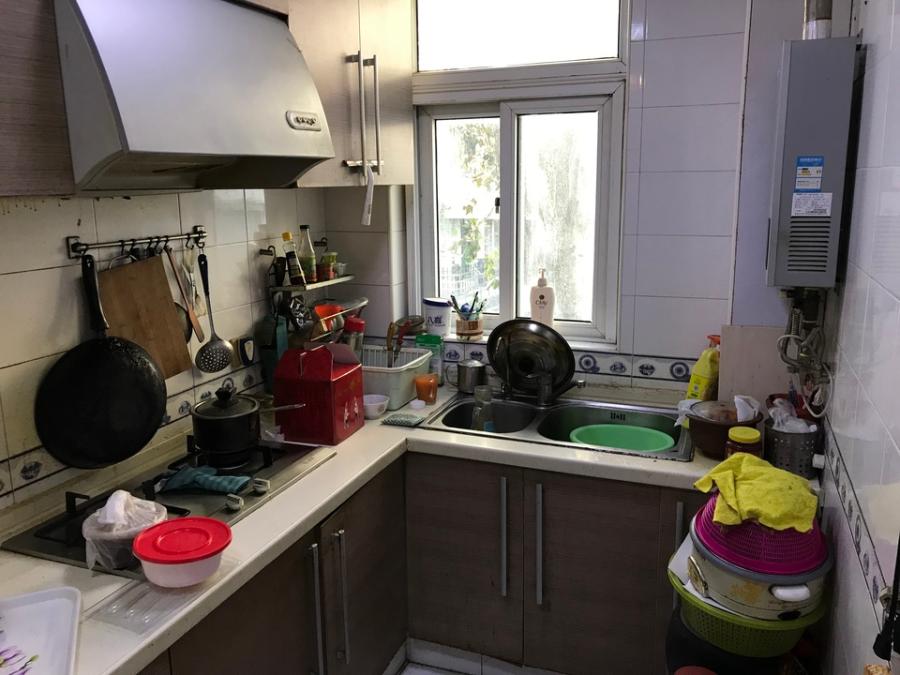 上海市徐汇区虹桥大仕馆逸品云峰苑1栋2F 