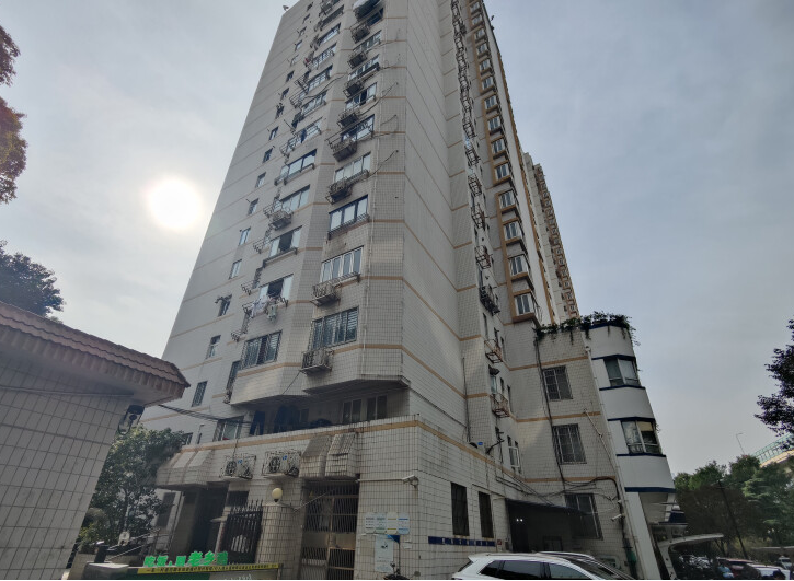 上海市黄浦区金鹿大楼东楼1栋9F 