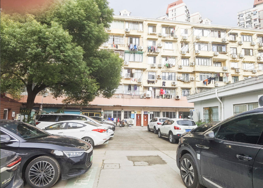 上海市长宁区仙逸小区4栋6F 