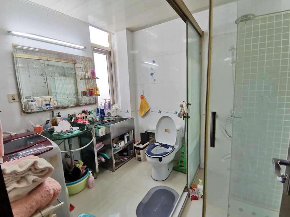 上海市金山区书香门第64栋3F 