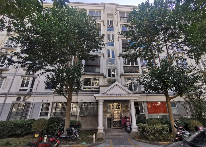 上海市金山区汇佳新苑6栋6F 