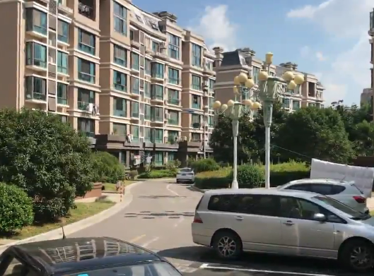 上海市奉贤区阳光春城22栋4F 