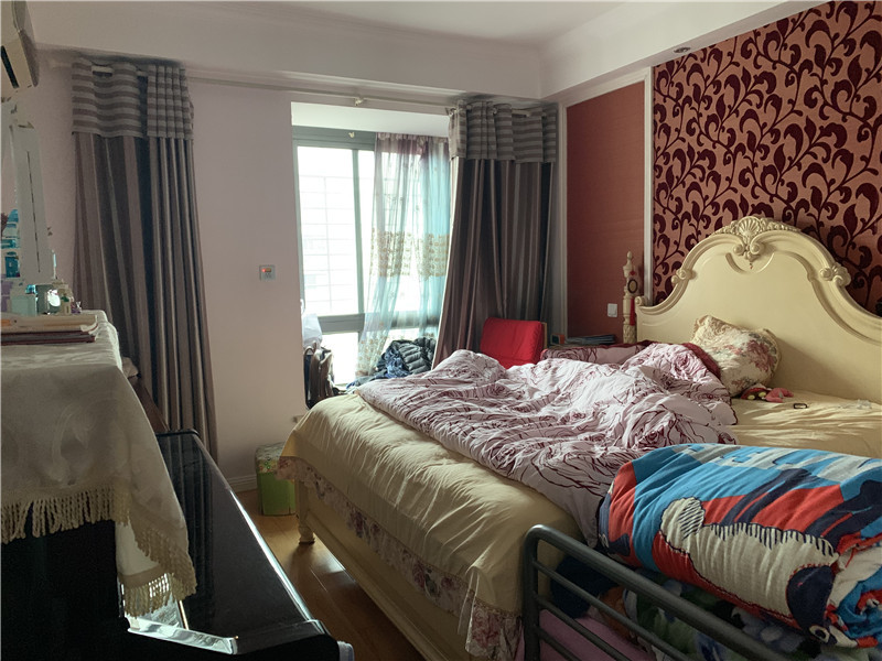 上海市闵行区万源城朗郡26栋14F及地下车位 