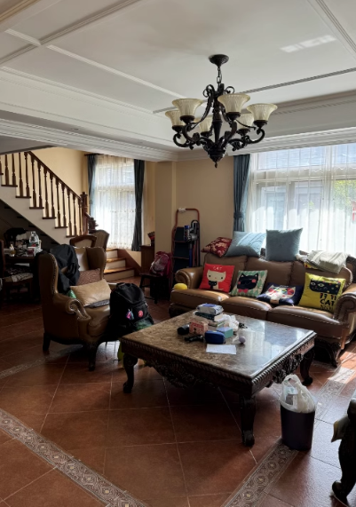 上海市浦东新区尚东国际名园一期11栋4F（复式） 