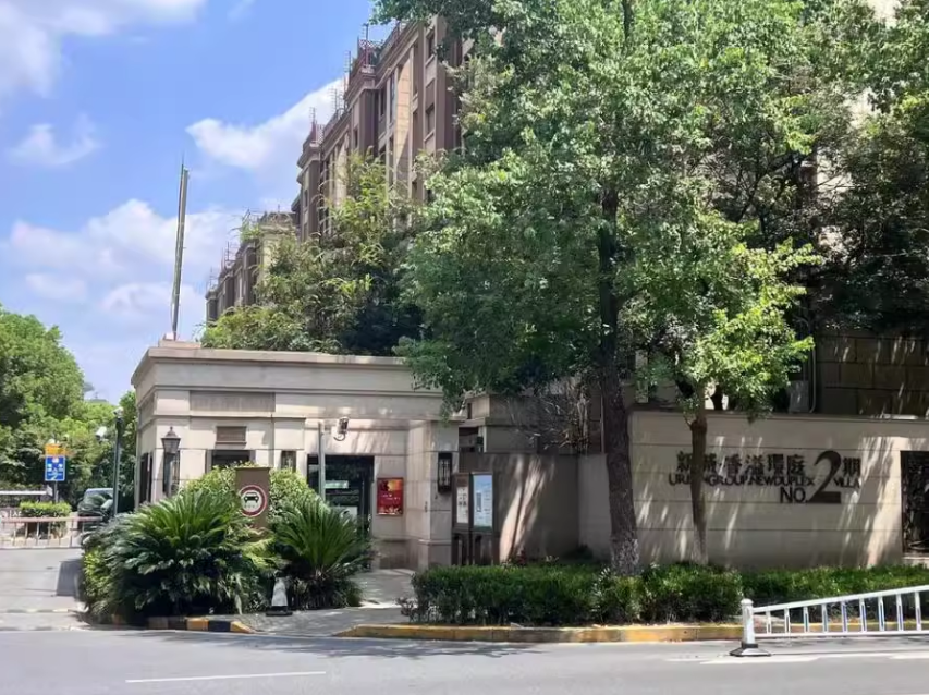 上海市嘉定区新城香溢璟庭30栋1F 