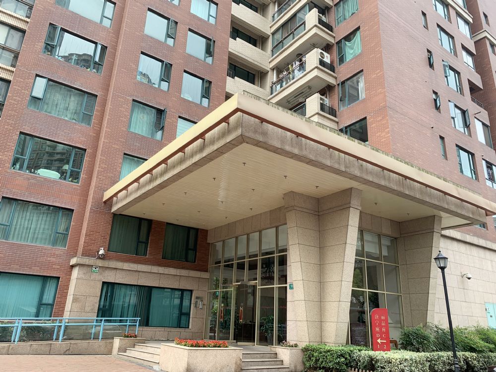 上海市长宁区东方剑桥御庭苑55栋21F 