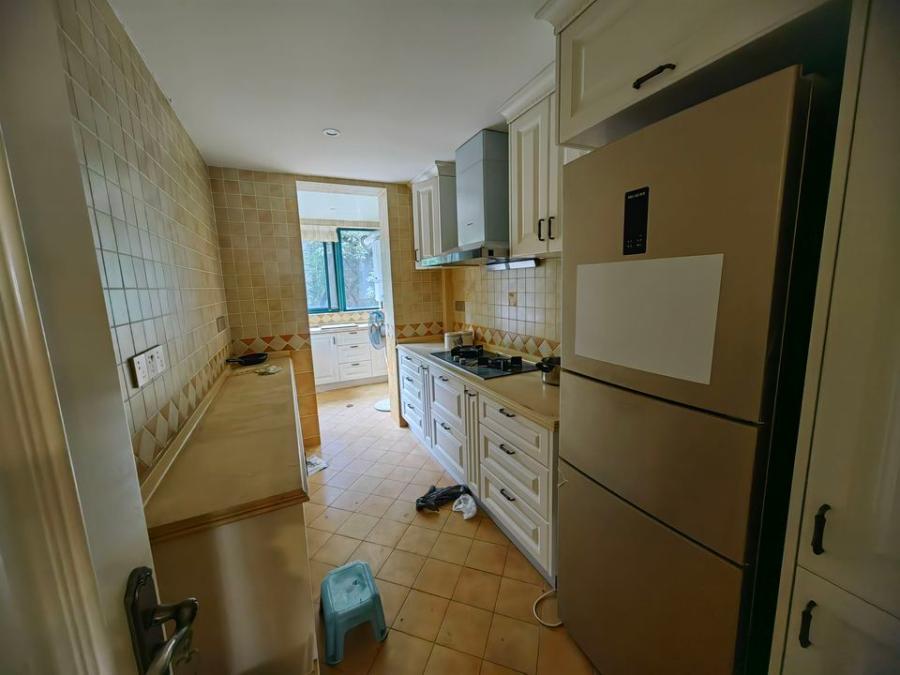 上海市黄浦区海洲丽园14栋2F及地下1层车位 