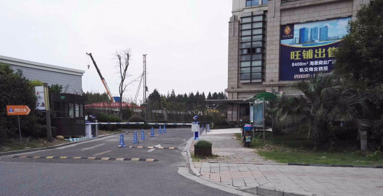 上海市金山区华府海景3栋23F 