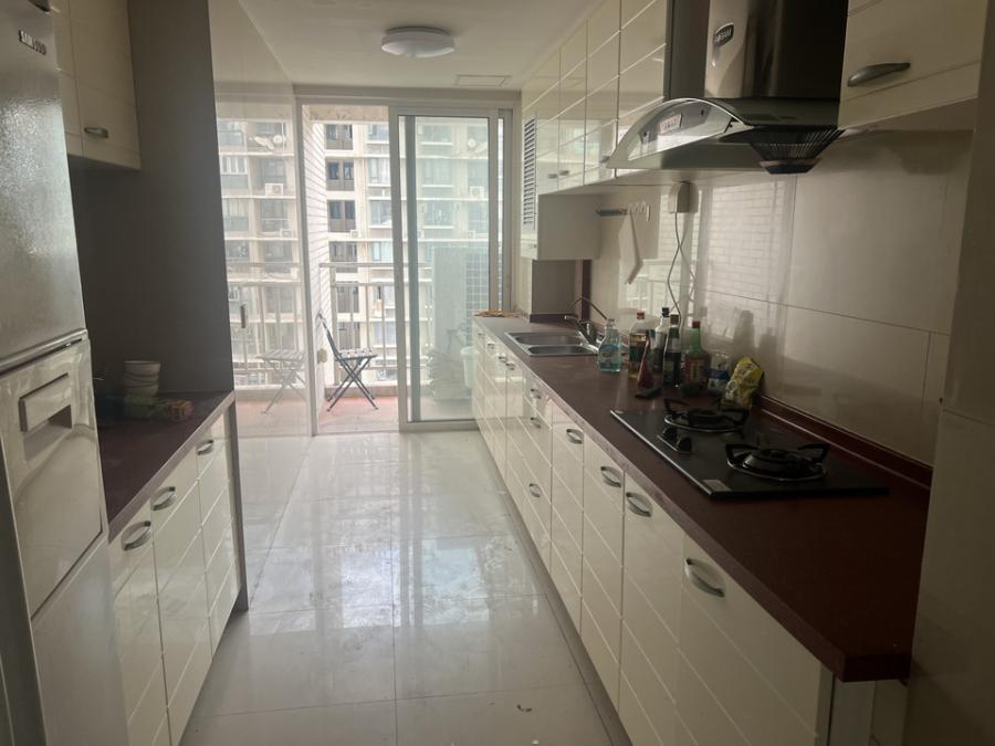 上海市静安区静安艺阁2栋19F（实际22F） 