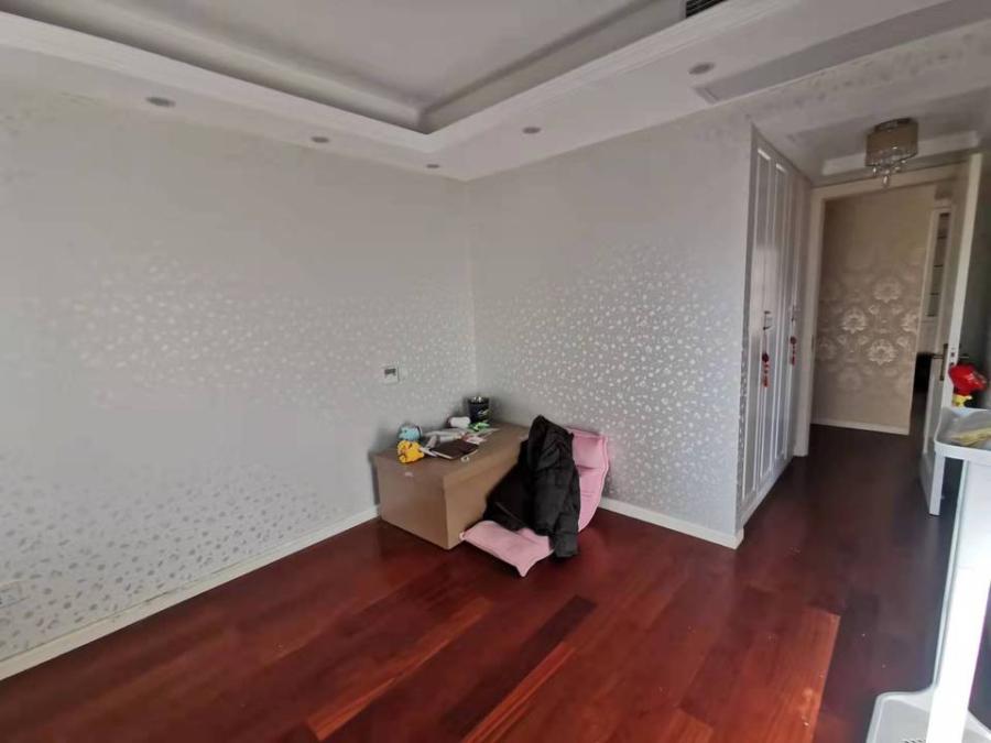 上海市宝山区水岸华府6栋6F 