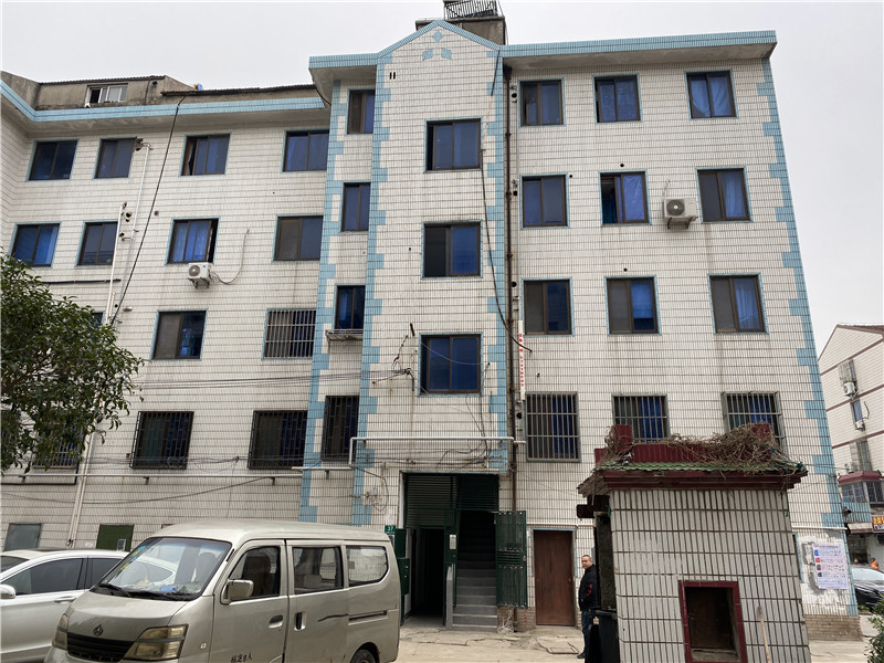 上海市奉贤区247弄小区37栋1F 