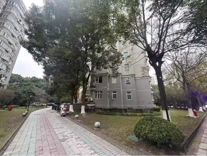 上海市闵行区莘城公寓69栋9F 