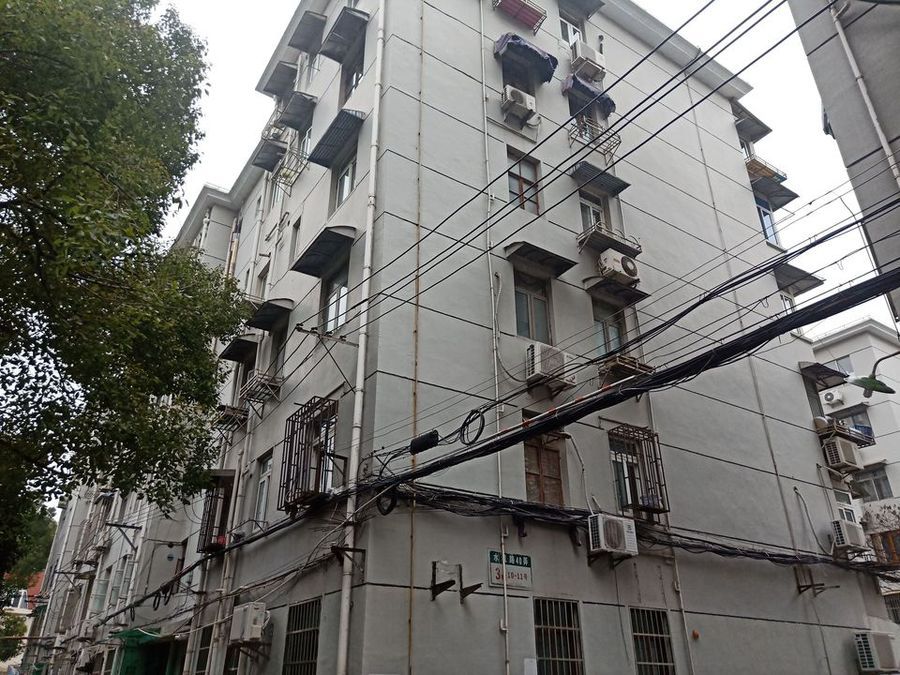 上海市长宁区景苑小区11栋5F 